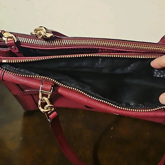 Kate Spade Leather Shoulder Bag with Bow NWOT! - Picture 5 of 11